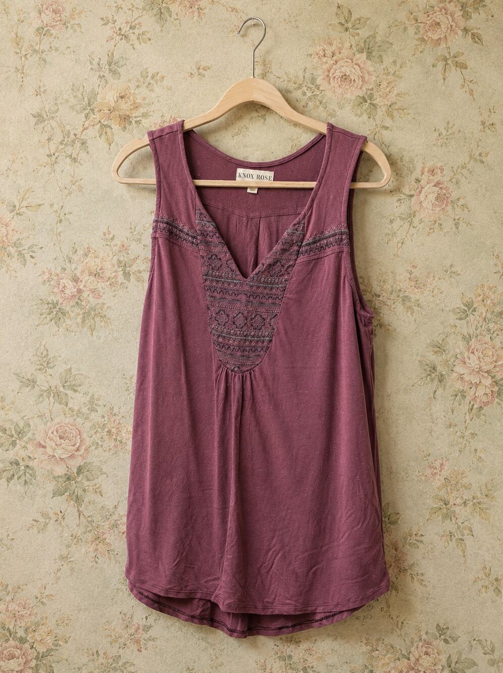 Knox Rose Mauve Embroidered V-Neck Tank Top